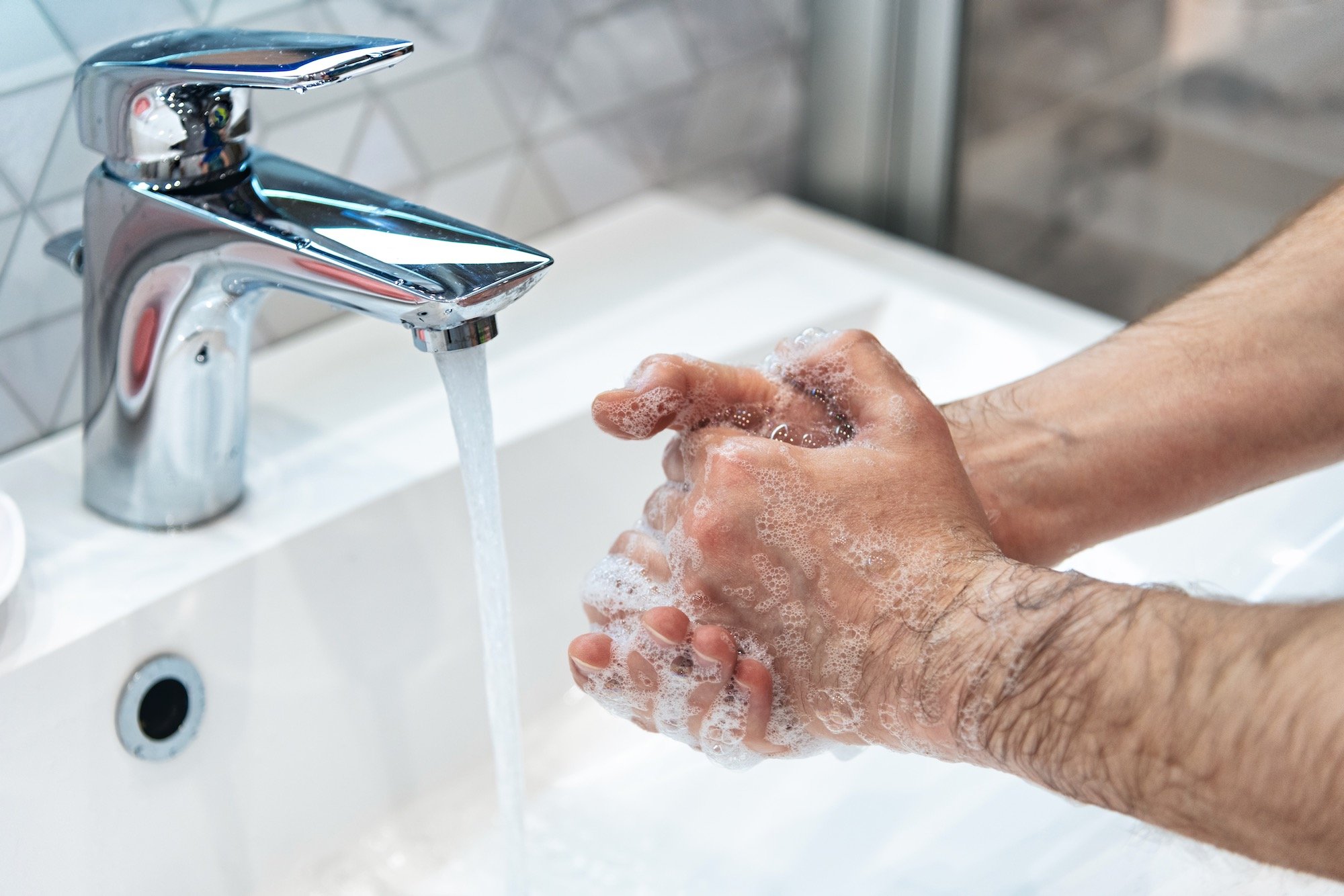 coronavirus-precautions-for-diabetic-man-washing-hands_afd Man Washing Hands to Protect from Coronavirus and Diabetes Concerns